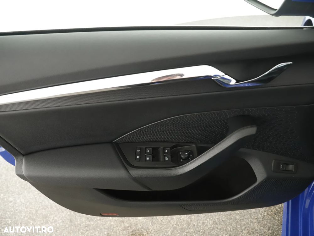 Skoda Octavia Combi 2.0 TDI DSG Premium Edition - 23