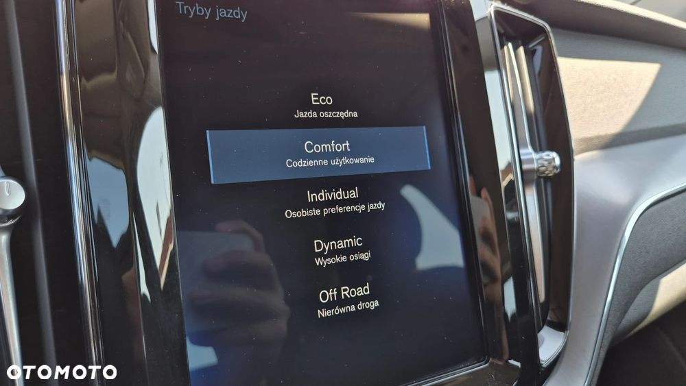 Volvo XC 60 D4 Momentum Pro - 9