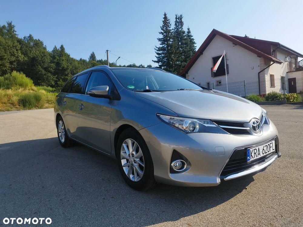 Toyota Auris 1.6 Valvematic Executive - 7