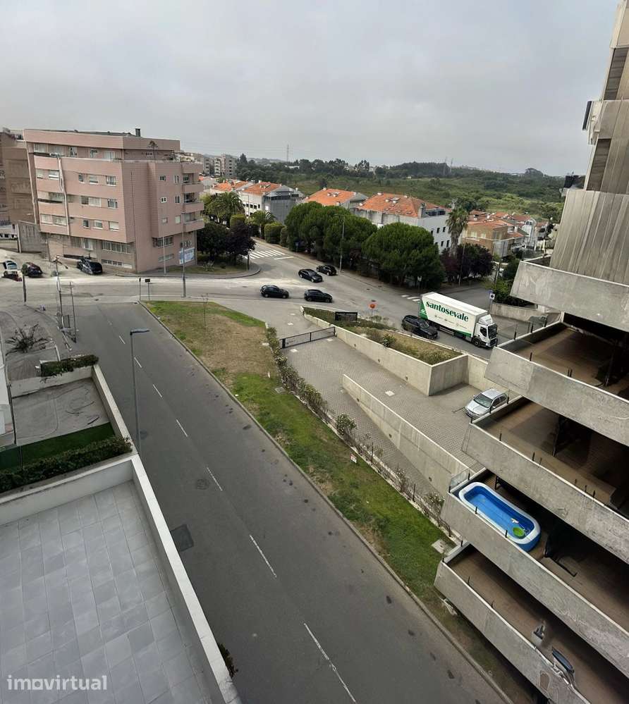 Apartamento Moderno T2 com Elevador em Vila Nova de Gaia - Grande imagem: 2/60