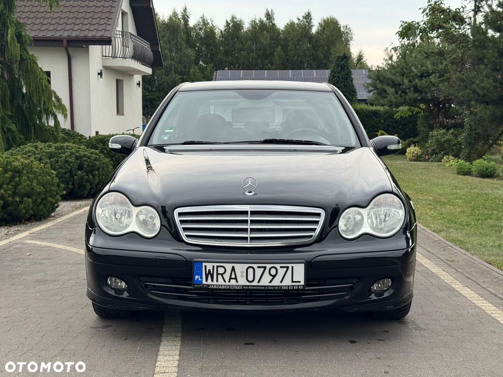 Mercedes-Benz Klasa C 200 T CDI Classic - 38