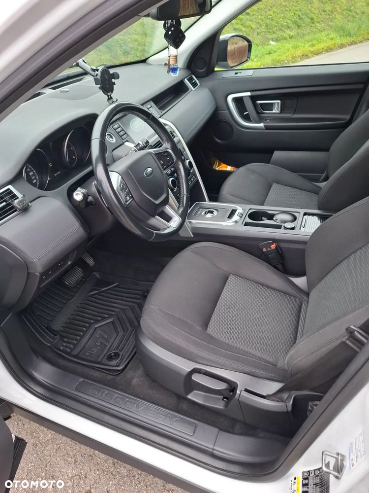 Land Rover Discovery Sport - 18