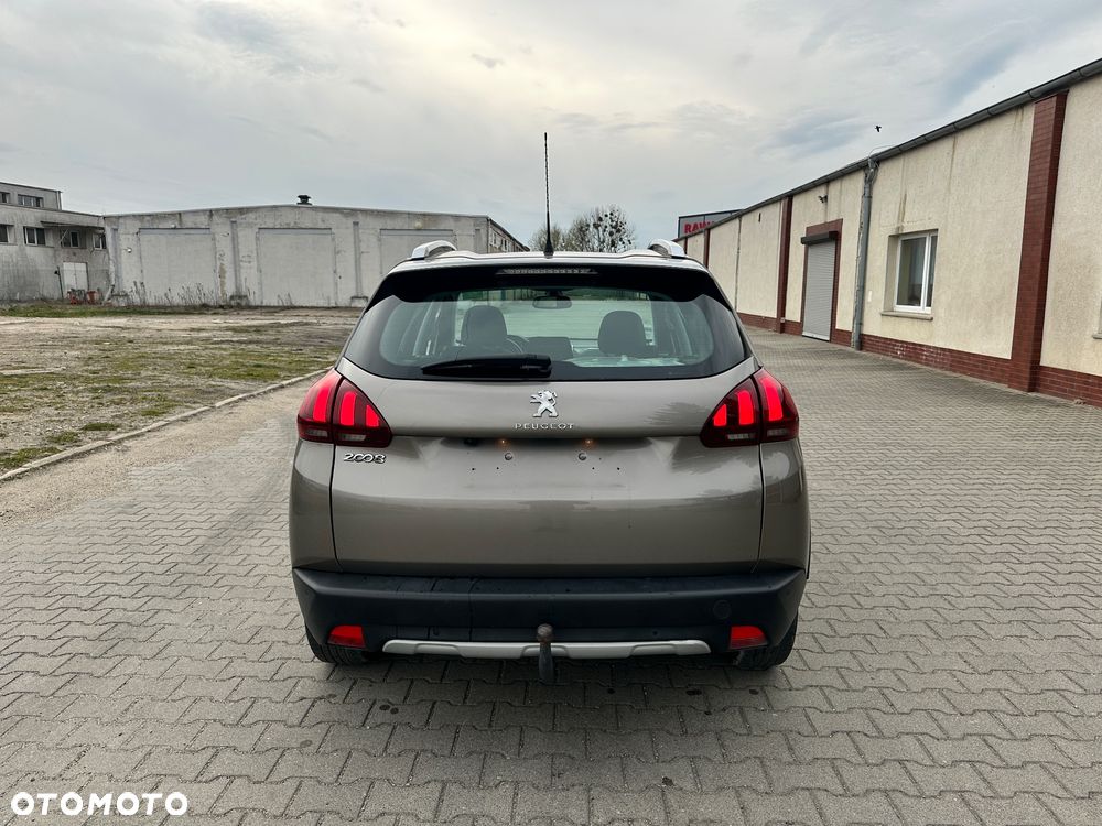 Peugeot 2008 BlueHDi 100 STOP & START Allure - 10