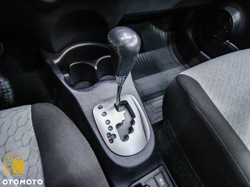 Toyota Yaris 1.33 Prestige MS - 25