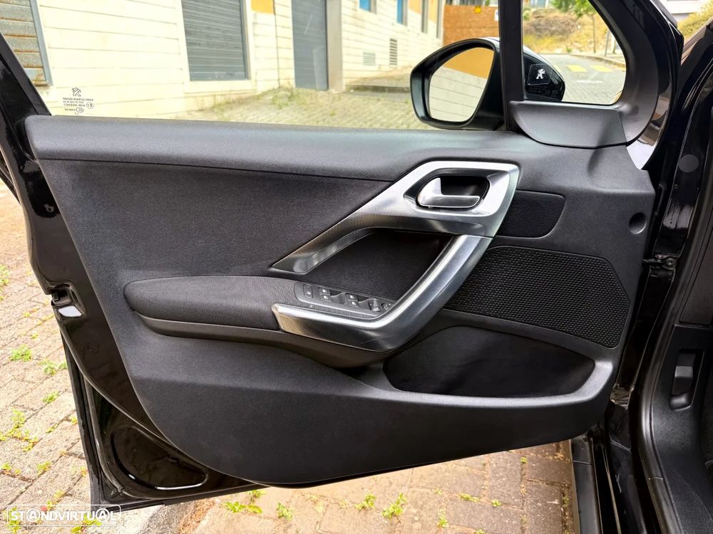 Peugeot 2008 1.6 BlueHDi Allure - 18