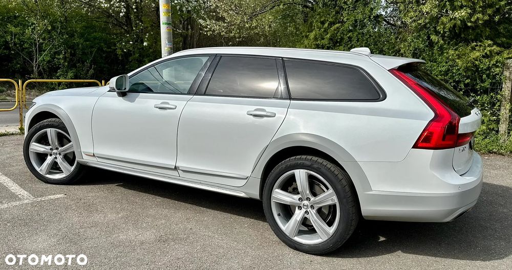 Volvo V90 D5 AWD Inscription - 4