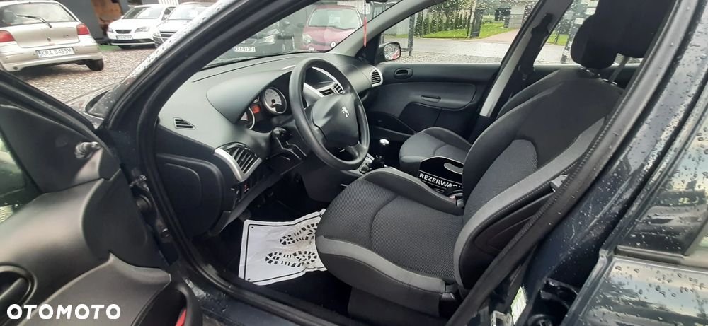 Peugeot 206 plus - 28