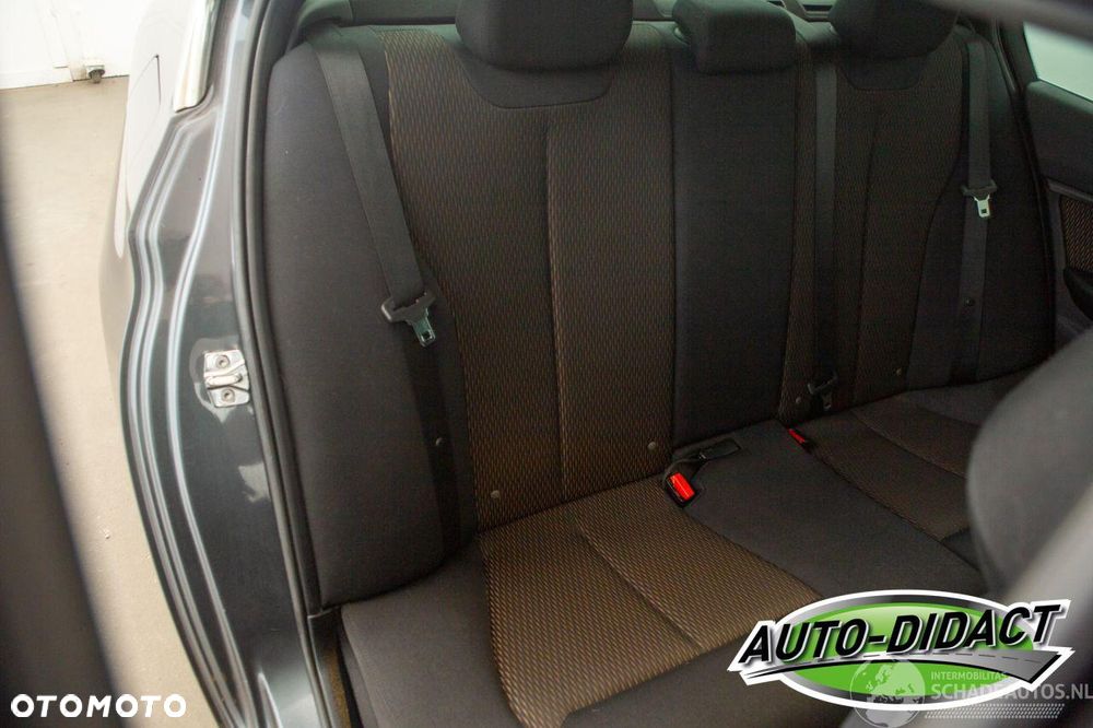 BMW Seria 3 - 22