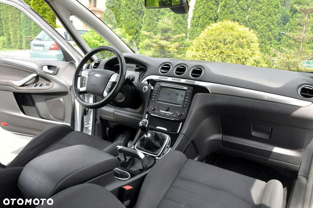 Ford S-Max - 24