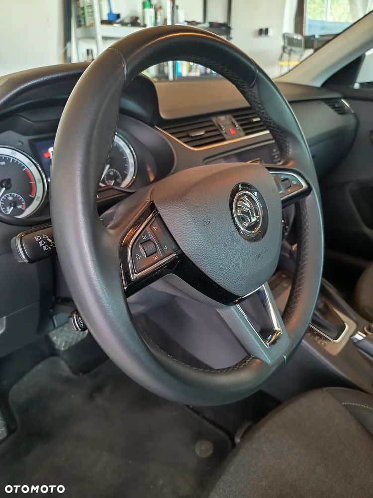 Skoda Octavia 2.0 TSI 4x4 DSG Soleil - 12