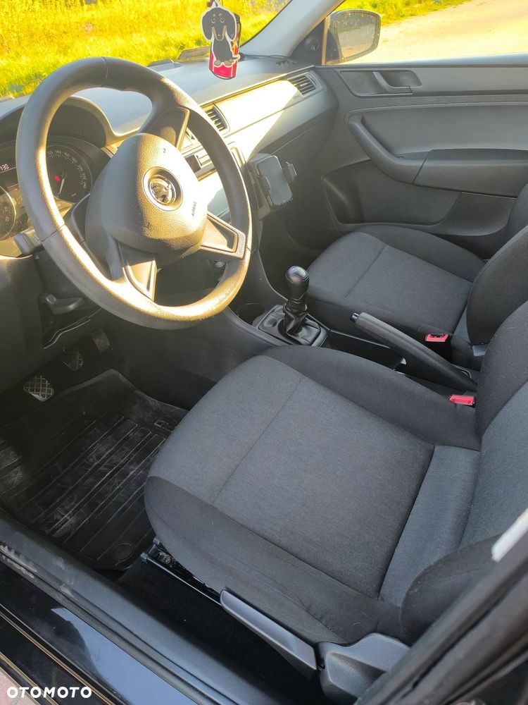 Skoda RAPID 1.6 TDI DPF Edition - 18