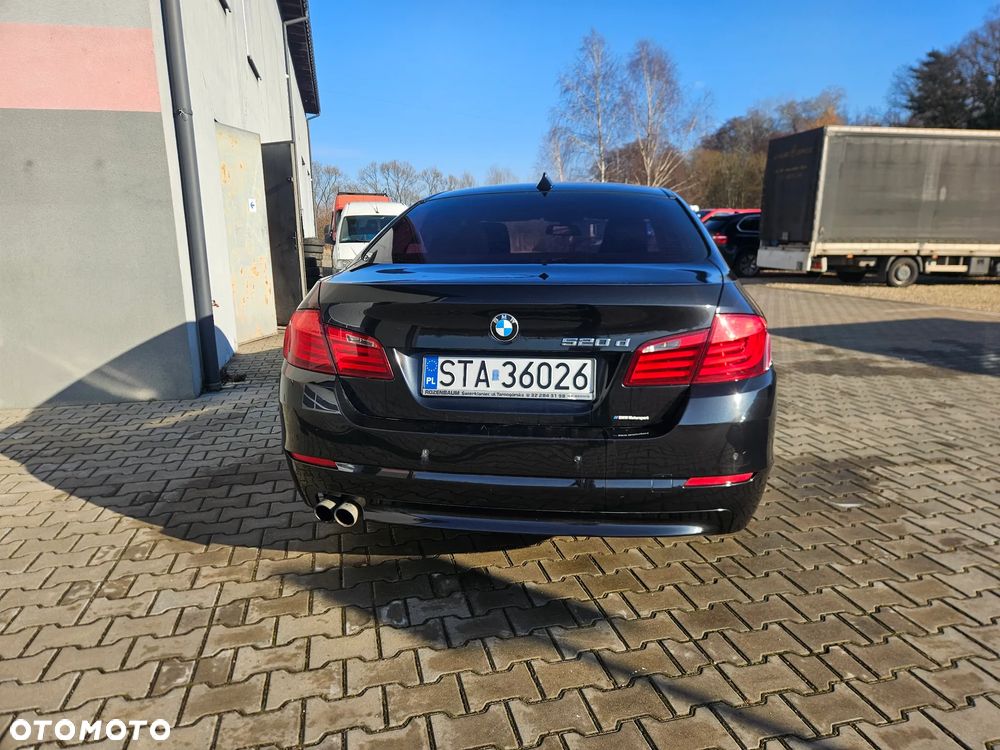 BMW Seria 5 520d Blue Performance - 10