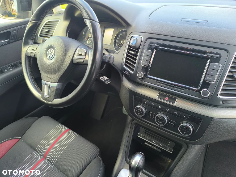 Volkswagen Sharan 2.0 TDI Comfortline DSG - 8