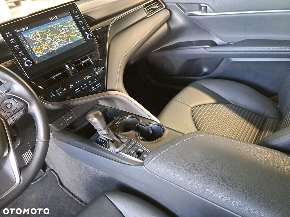 Toyota Camry 2.5 Hybrid Prestige CVT - 30