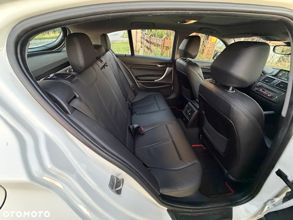 BMW Seria 1 120d Sport Line - 22