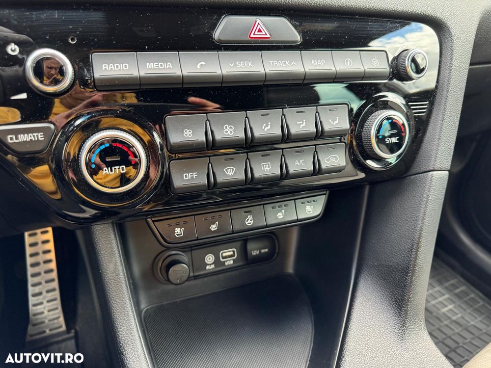 Kia Sportage 1.6 T-GDI 7DCT 4x4 GT Line - 21