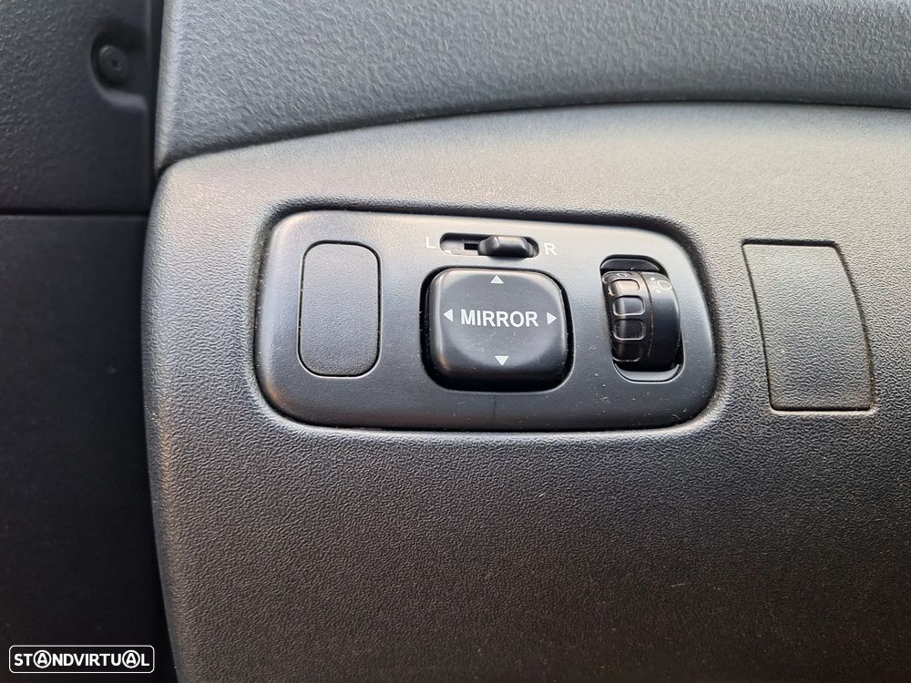 Toyota Yaris Verso 1.4 D-4D Sol - 22