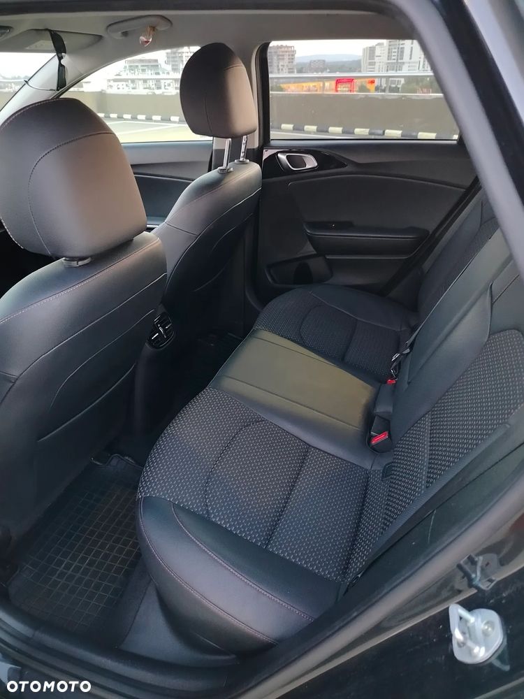 Kia Ceed 1.6 CRDi SCR L Business Line DCT - 8