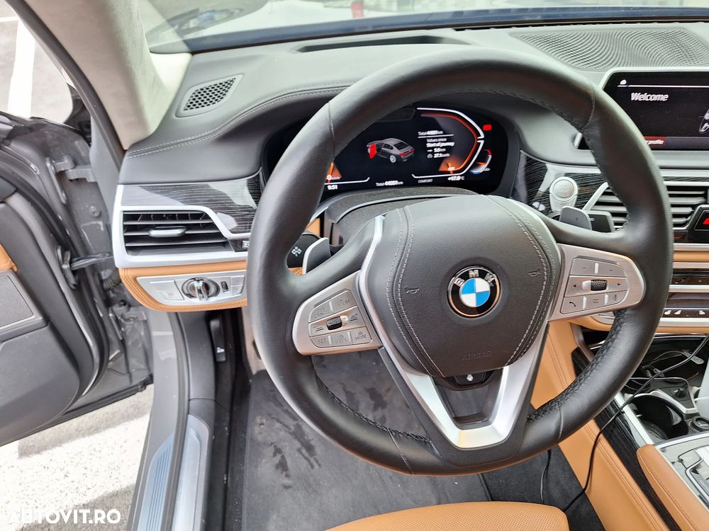 BMW Seria 7 750i xDrive - 19
