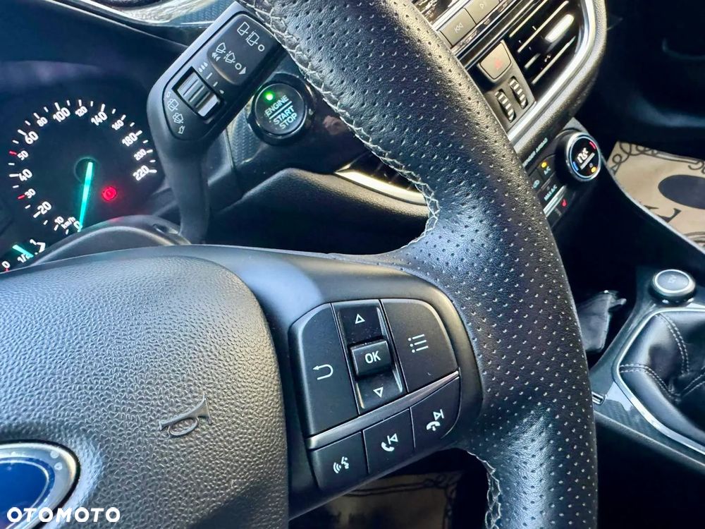 Ford Fiesta 1.0 EcoBoost Start-Stop ST-LINE - 21