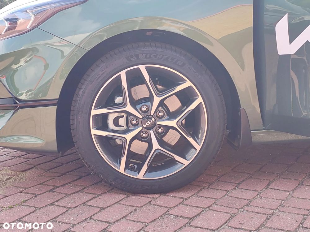 Kia Ceed 1.5 T-GDI Tribute DCT - 27