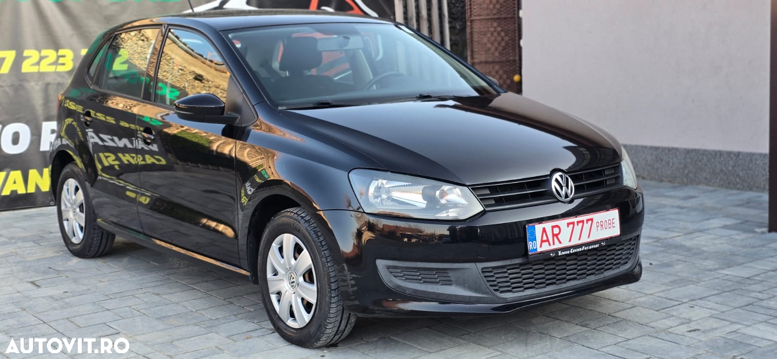 Volkswagen Polo 1.2 Attractive - 2