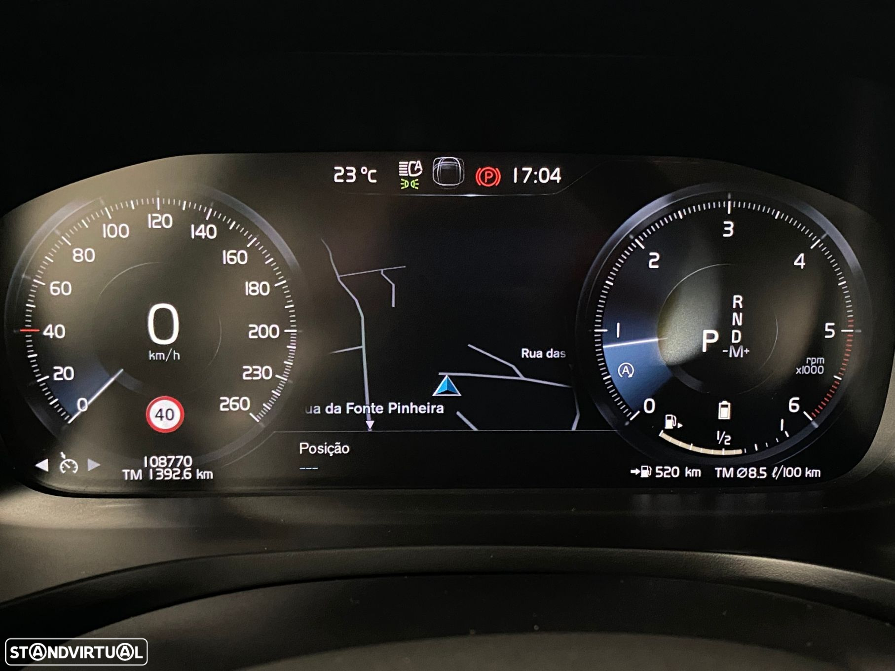 Volvo V60 2.0 B4 Momentum Geartronic - 21