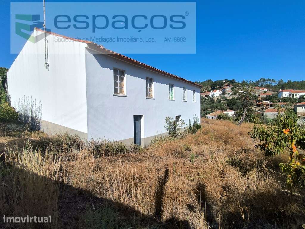 Moradia com terreno envolvente - Sobrainho da Ribeira - Grande imagem: 5/23