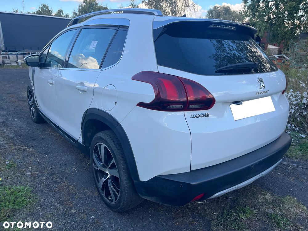 Peugeot 2008 1.2 Pure Tech Allure S&S EAT6 - 2