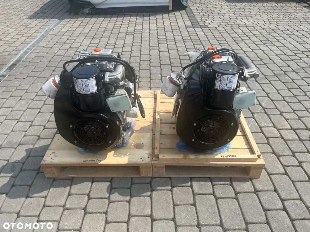 SILNIK Lombardini 12LD477/2B1 12LD477-2 12 LD 477 7722netto - 3