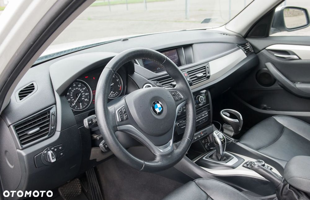 BMW X1 xDrive28i - 10