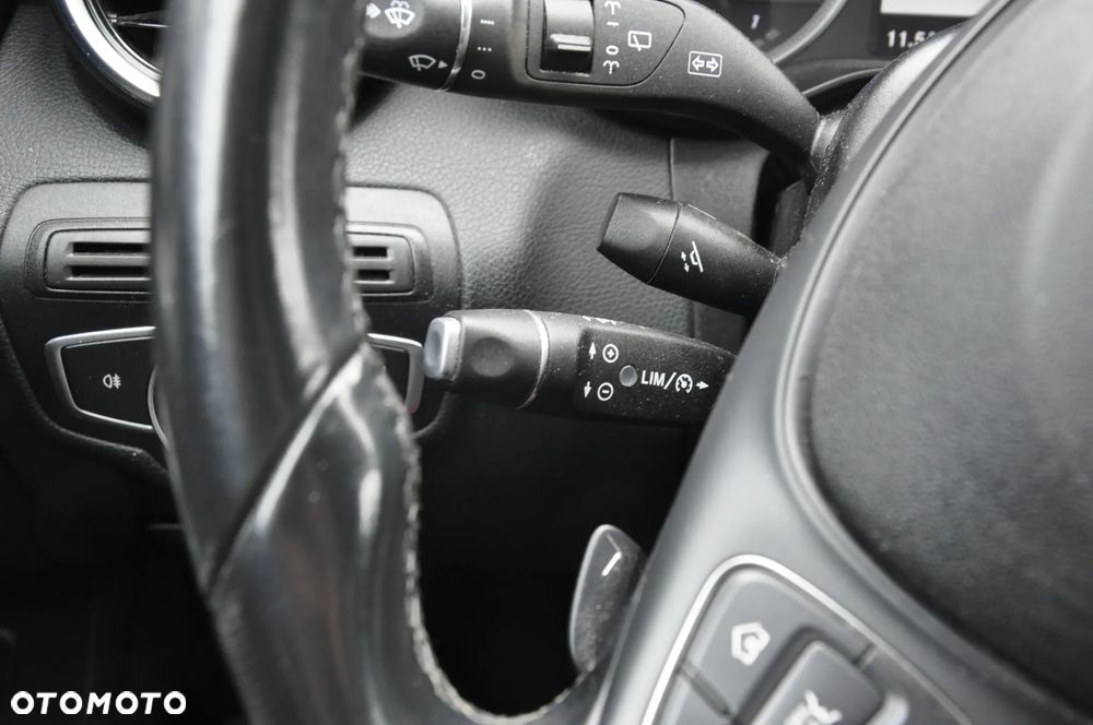 Mercedes-Benz Klasa C 180 (BlueTEC) d T 7G-TRONIC Avantgarde - 12