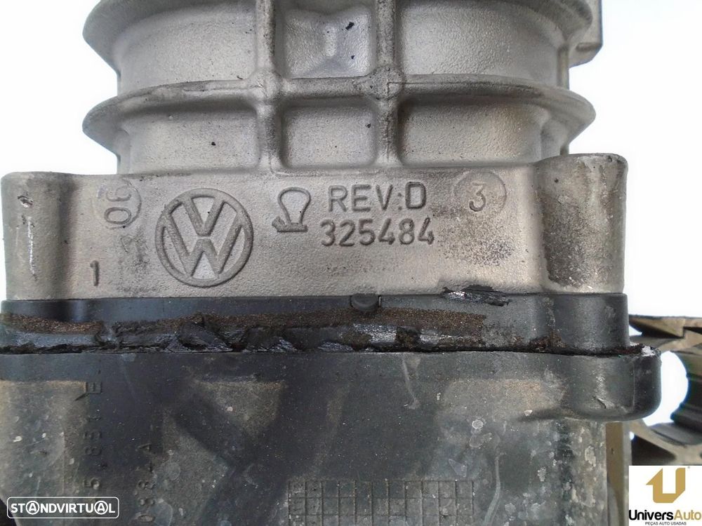 COMPRESSOR VOLUMETRICO VOLKSWAGEN TOURAN 2006 -03C145601E - 2