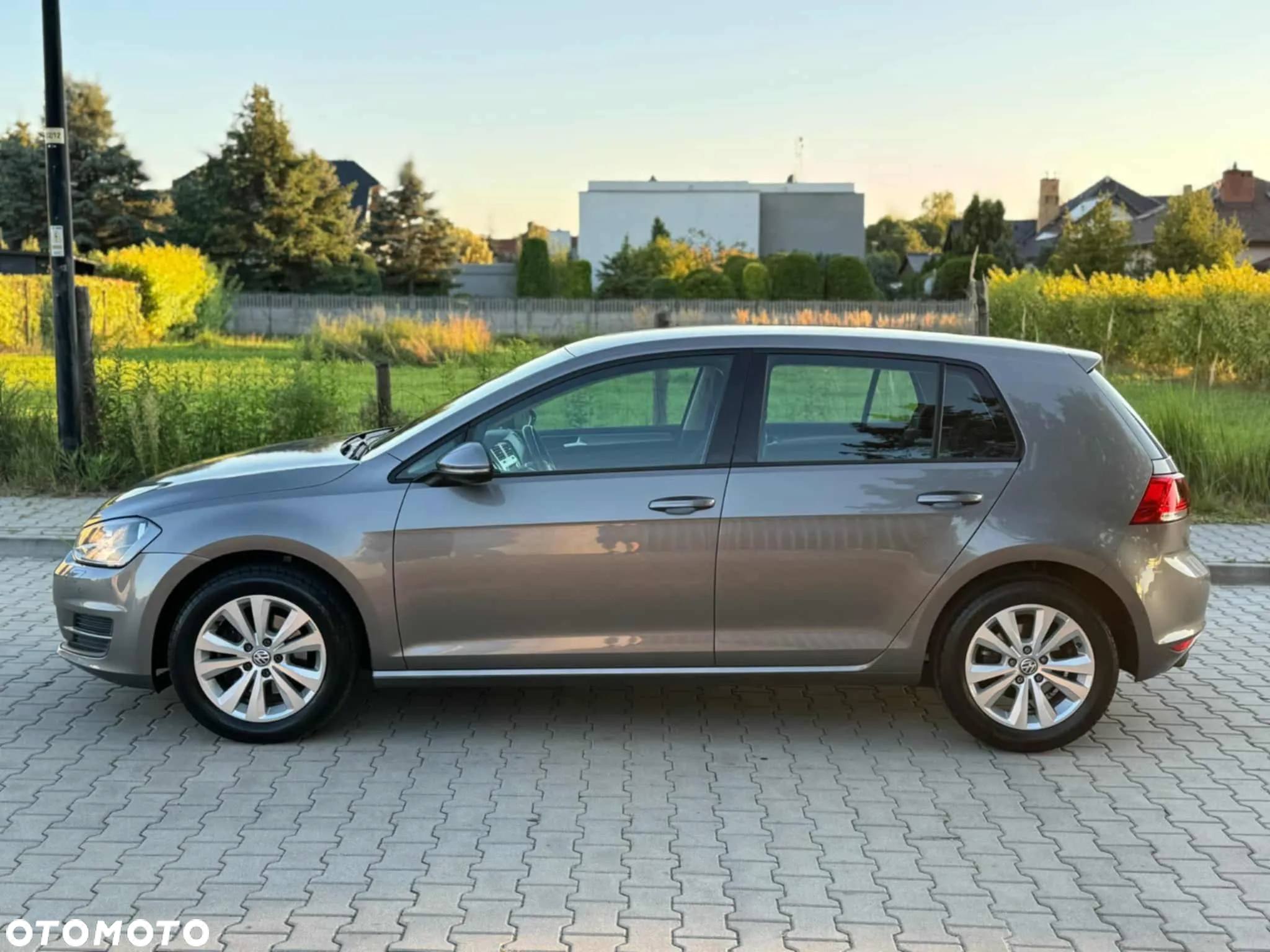 Volkswagen Golf VII 1.4 TSI BMT Highline DSG - 5