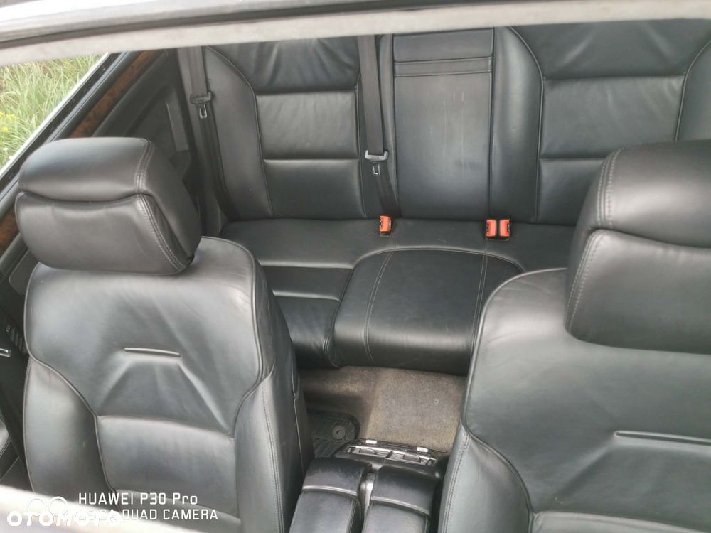 Audi A8 4.2 Quattro - 7