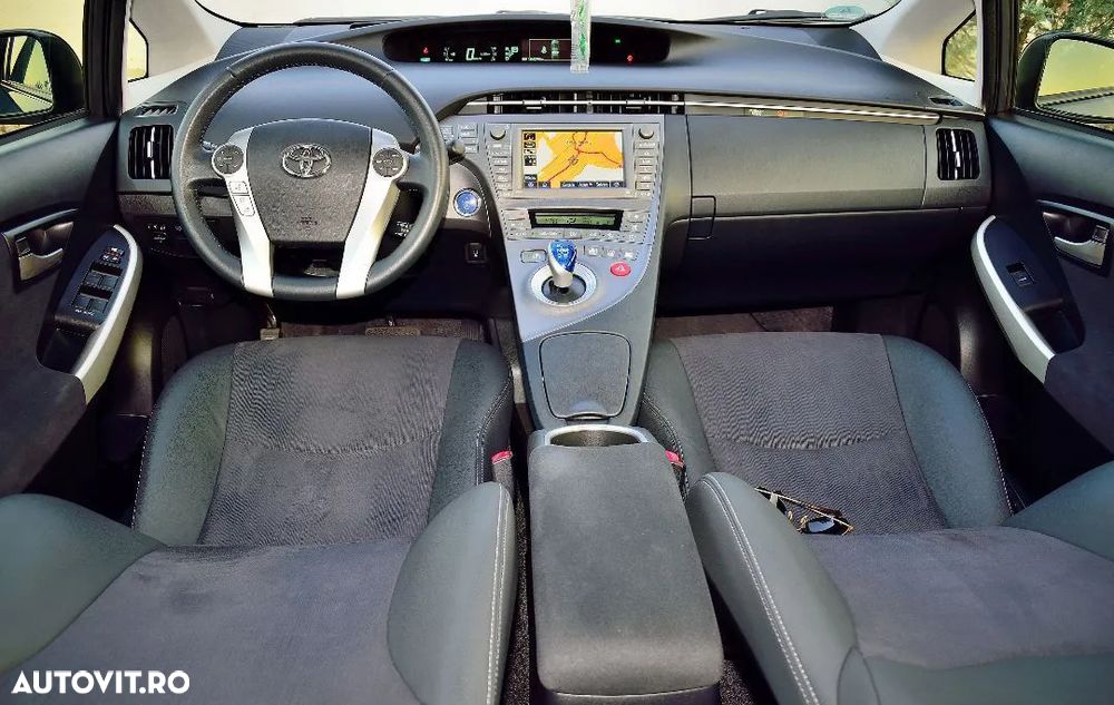Toyota Prius - 1