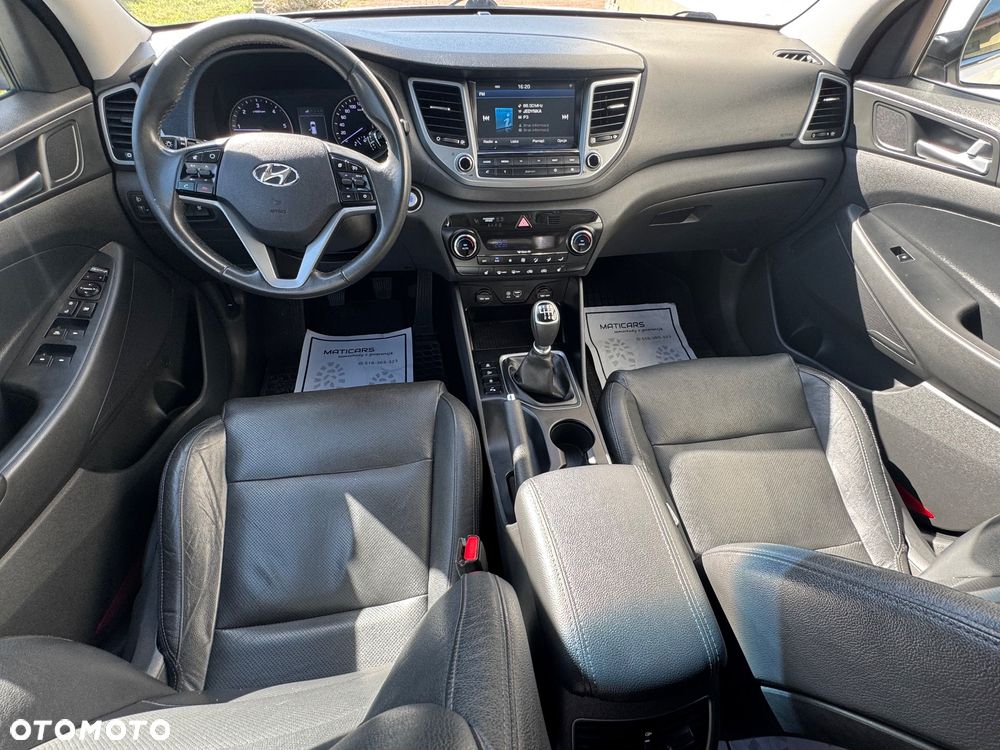 Hyundai Tucson blue 1.7 CRDi 2WD Style - 24