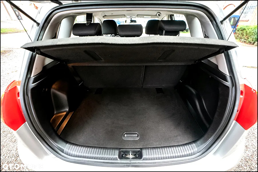 Kia Venga - 37