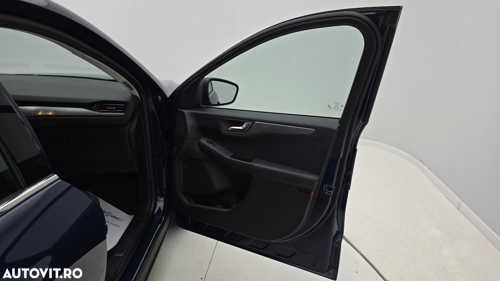 Ford Kuga - 18
