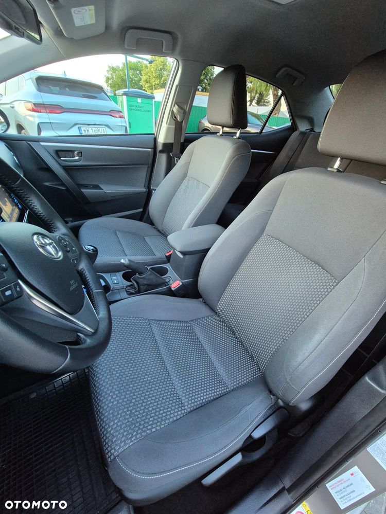 Toyota Corolla - 4