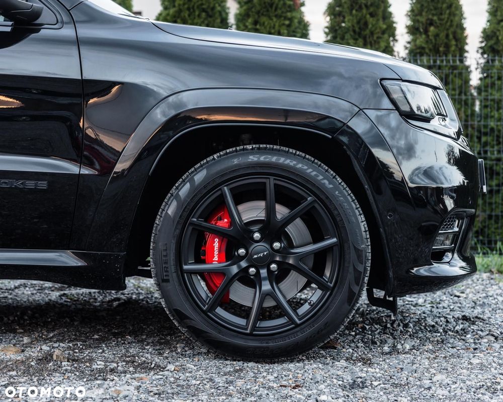 Jeep Grand Cherokee - 39