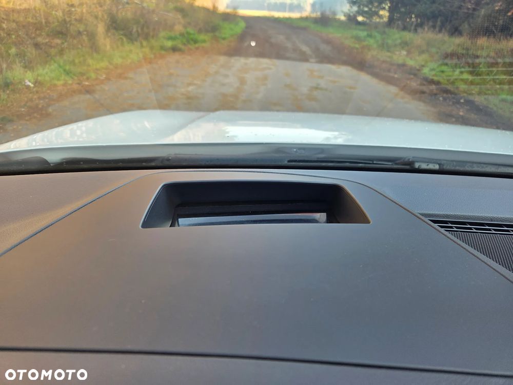 Volkswagen Golf 1.5 TSI OPF R-Line - 14