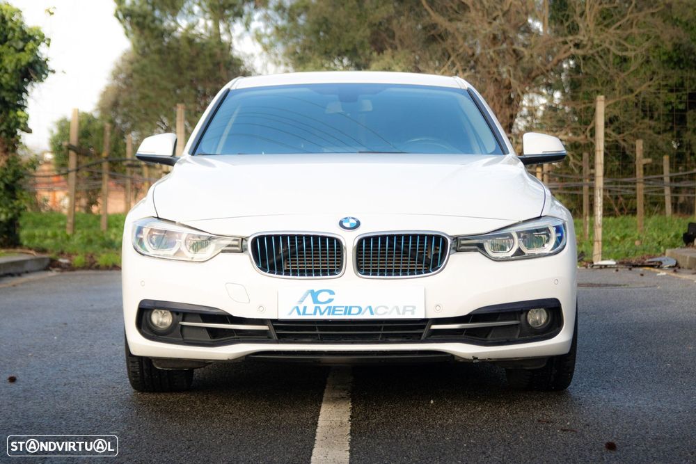 BMW 330 e iPerformance Line Sport - 3