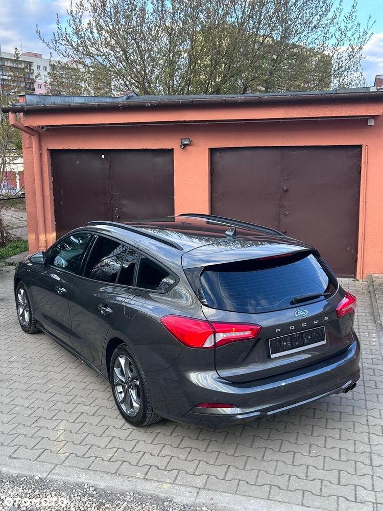 Ford Focus 1.5 EcoBlue Start-Stopp-System ST-LINE - 16