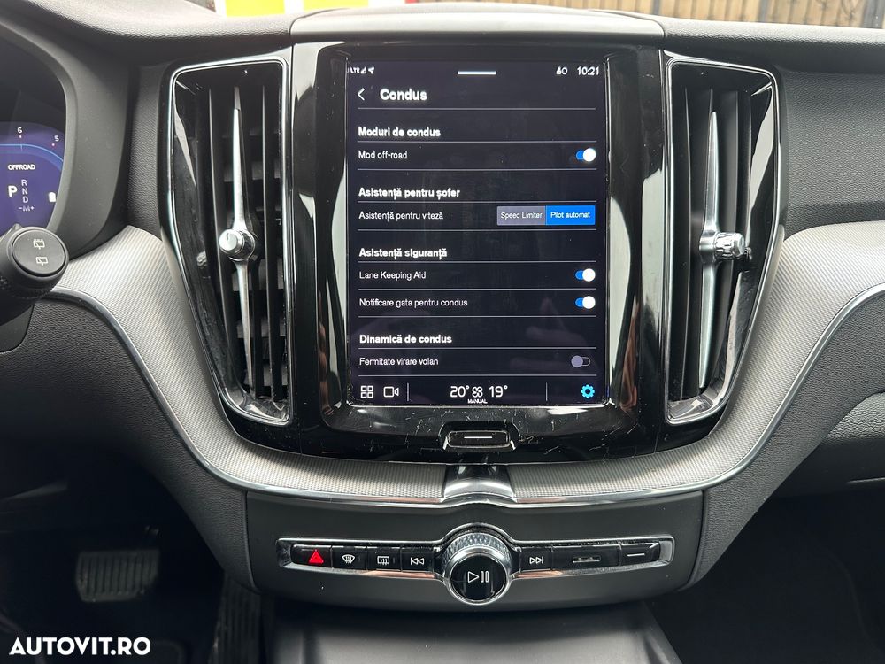 Volvo XC 60 B4 D Ultimate Dark - 20