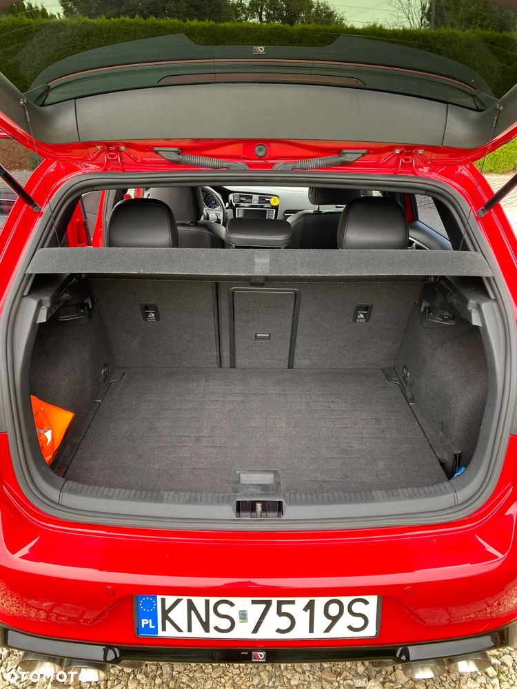 Volkswagen Golf - 12