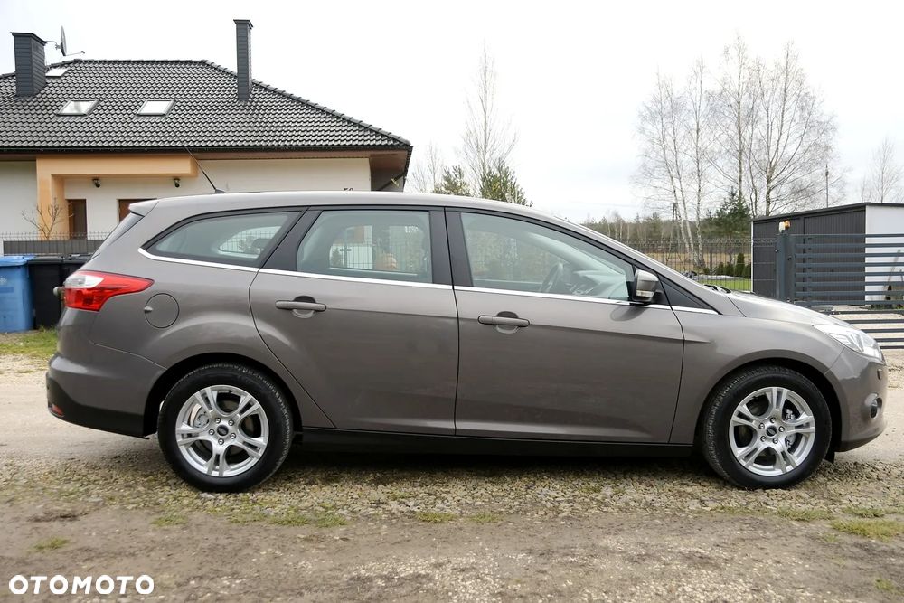 Ford Focus 1.6 Ti-VCT Titanium - 10