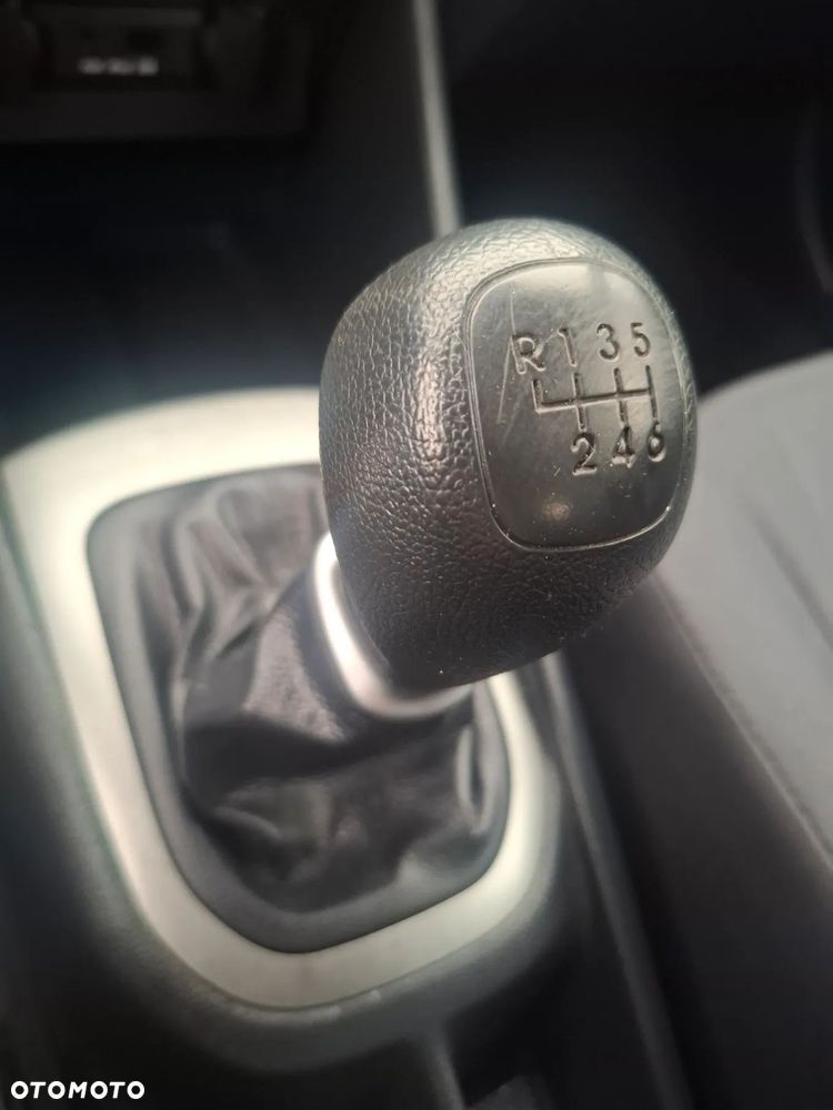 Kia Rio 1.4 Dream-Team Edition - 34