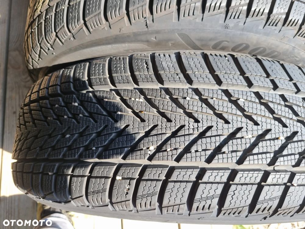 Opony Goodyear ULTRAGRIP Performance 3 205/60r16 96H 2025r,2x7,5mm super - 2