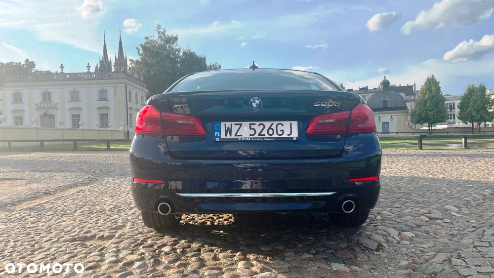 BMW Seria 5 520d xDrive Luxury Line - 9